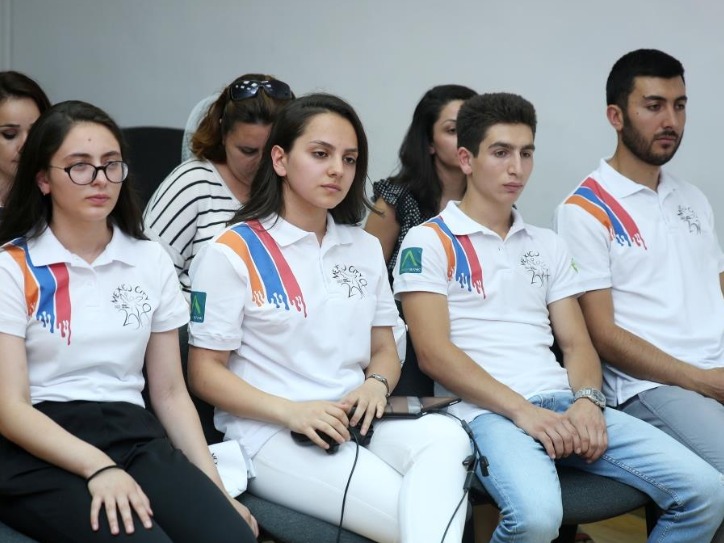 ameriabank_sodeystvuet_uchastiyu_uchenikov_laboratorii_armath_v_mezhdunarodnom_konkurse_robotov - рис.3 ameriabank_sodeystvuet_uchastiyu_uchenikov_laboratorii_armath_v_mezhdunarodnom_konkurse_robotov - рис.3