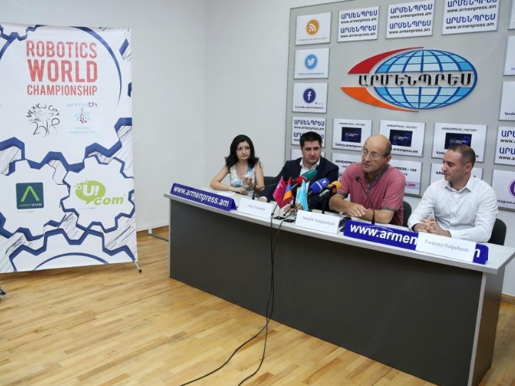 ameriabank_sodeystvuet_uchastiyu_uchenikov_laboratorii_armath_v_mezhdunarodnom_konkurse_robotov - рис.4 ameriabank_sodeystvuet_uchastiyu_uchenikov_laboratorii_armath_v_mezhdunarodnom_konkurse_robotov - рис.4