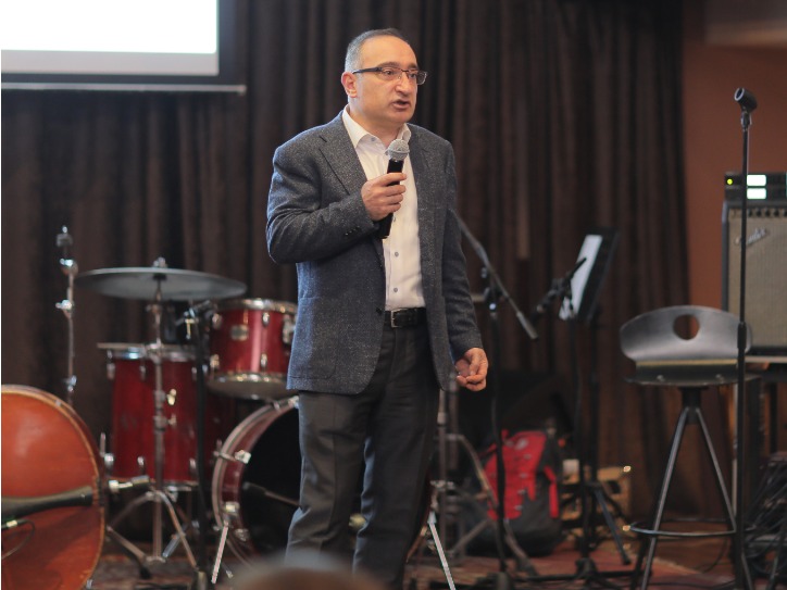 armeniya_vtoroy_v_mire_zapustila_unikalnuyu_sistemu_mobilnykh_qr_platezhey_ - рис.1