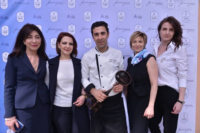 vysokaya_kukhnya_v_erevane_otkrylas_akademiya_kulinarnogo_iskusstva_i_gostepriimstva_video - рис.2 vysokaya_kukhnya_v_erevane_otkrylas_akademiya_kulinarnogo_iskusstva_i_gostepriimstva_video - рис.2