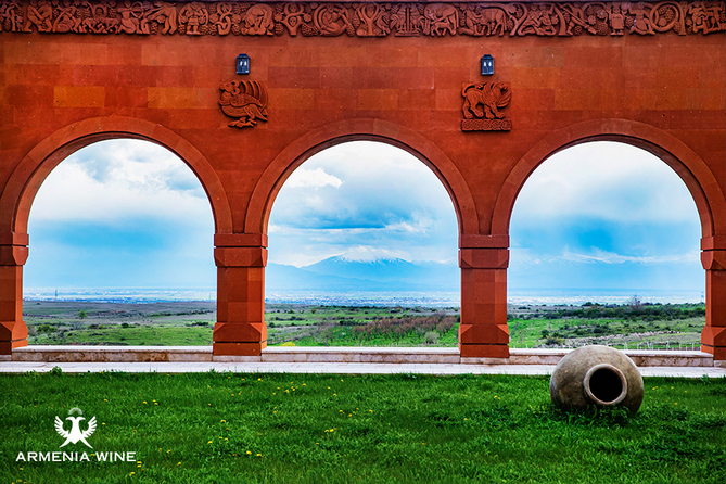 armenia_wine_10_let_ryadom_s_potrebitelyami_foto - рис.3