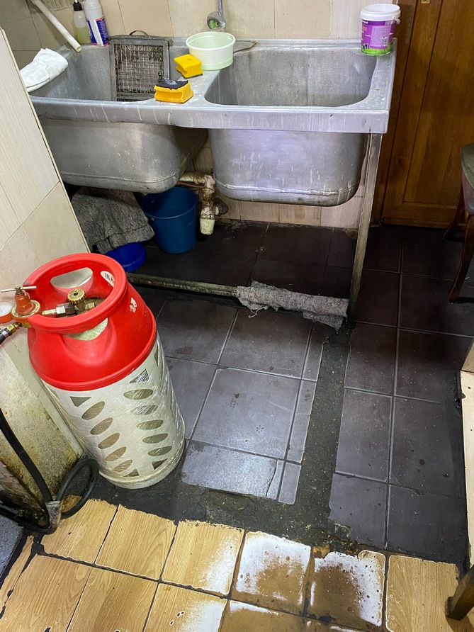restoran_v_tsentre_erevana_zakryli_iz_za_narusheniy_sanitarno_gigienicheskikh_norm_foto - рис.2