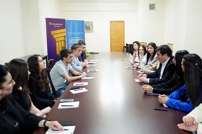 den_studentov_v_egu_so_stipendiatami_byblos_bank_armeniya - рис.2 den_studentov_v_egu_so_stipendiatami_byblos_bank_armeniya - рис.2