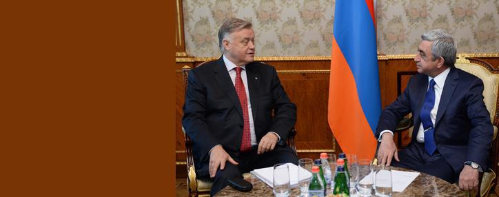 Саргсян придает важность вкладу президента РЖД в развитии транспортной инфраструктуры Армении Саргсян придает важность вкладу президента РЖД в развитии транспортной инфраструктуры Армении