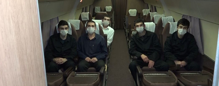 В Ереван возвращены 5 пленных из Азербайджана. В Баку доставлен 1 пленный