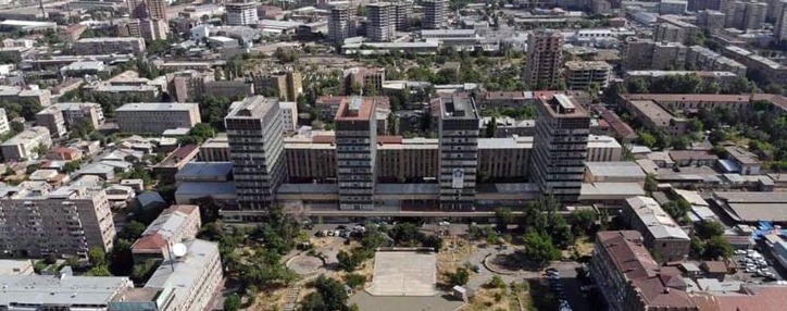 Одну из 4-х высоток бывшего Института здравоохранения в Ереване продадут с аукциона Одну из 4-х высоток бывшего Института здравоохранения в Ереване продадут с аукциона