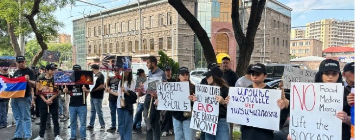 Երևանում Արցախի ապաշրջափակման պահանջով ակցիաներ են մեկնարկել Երևանում Արցախի ապաշրջափակման պահանջով ակցիաներ են մեկնարկել