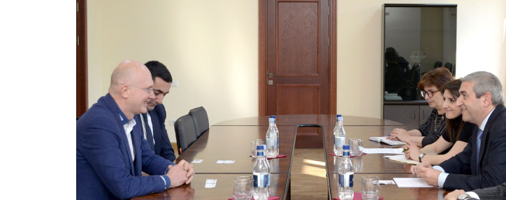 Նախարար Վահան Մարտիրոսյանը ընդունել է «Softline» ընկերության ներկայացուցիչներին Նախարար Վահան Մարտիրոսյանը ընդունել է «Softline» ընկերության ներկայացուցիչներին