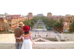 Число посетивших Армению туристов за 10 месяцев выросло до 1,94 млн.