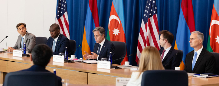 Блинкен заявил о достижении важного прогресса на переговорах глав МИД Армении и Азербайджана