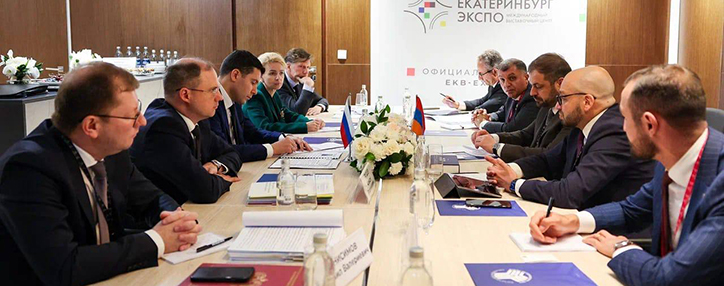 РФ – один из основных торговых партнеров Армении, обеспечивающий значительную часть импорта и экспорта – министр экономики РФ – один из основных торговых партнеров Армении, обеспечивающий значительную часть импорта и экспорта – министр экономики