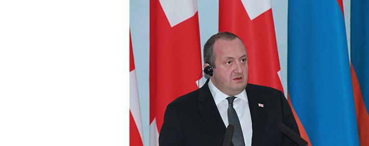 Президент Грузии высказался за мирное урегулирование карабахского конфликта