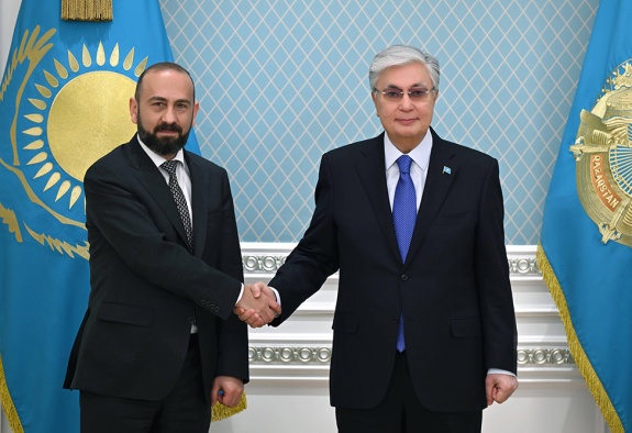 Միրզոյանն ու Տոկաևը քննարկել են համատեղ նախաձեռնությունների իրականացումը տնտեսական ոլորտում