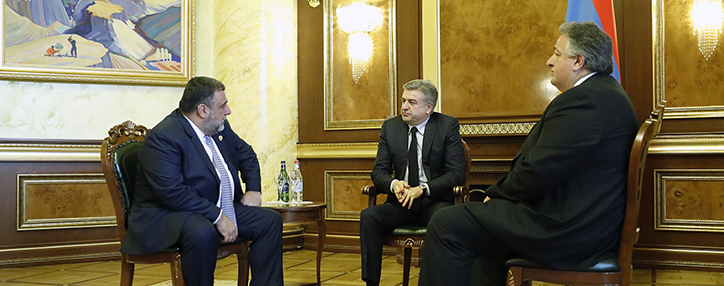 Карен Карапетян обсудил с Рубеном Варданяном сложившуюся в стране ситуацию