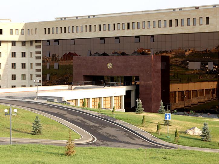 Armenian defense minister urges Kasprzyk to take steps to ease tension on Karabakh conflict contact line Armenian defense minister urges Kasprzyk to take steps to ease tension on Karabakh conflict contact line