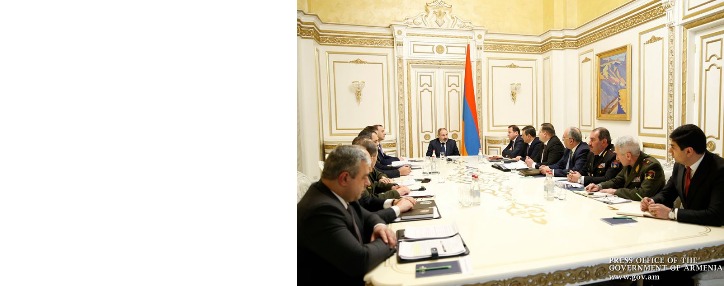 Նիկոլ Փաշինյանի մոտ տեղի է ունեցել խորհրդակցություն՝ ԶՈՒ-երում մահվան դեպքերի հետ կապված