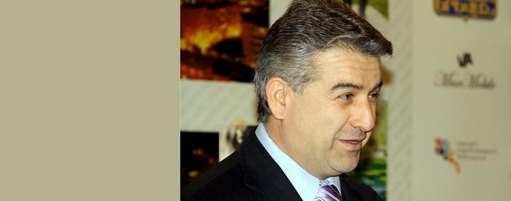 Ex-mayor of Yerevan has no wish to become premier, Hraparak daily says Ex-mayor of Yerevan has no wish to become premier, Hraparak daily says