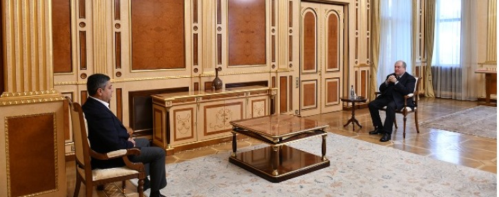 ՀՀ նախագահը հանդիպել է «Հայրենիք» կուսակցության նախագահ Արթուր Վանեցյանի հետ (ՎԻԴԵՈ)