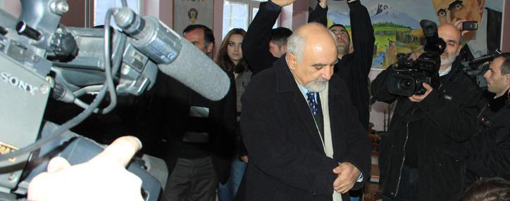 Candidate for Armenia’s president Hayrikyan voted for his own programs Candidate for Armenia’s president Hayrikyan voted for his own programs