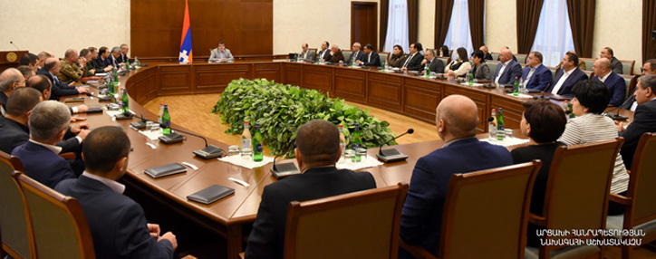 Президент Арцаха представил правительству результаты обсуждений с властями Армении Президент Арцаха представил правительству результаты обсуждений с властями Армении