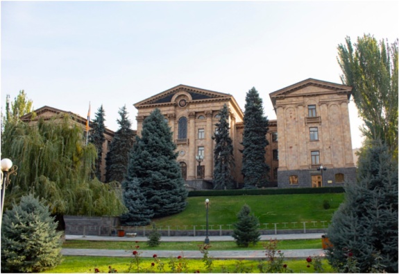 9-րդ գումարման ԱԺ-ն ընտրեց մշտական հանձնաժողովների նախագահներին. «Ուժեղ Հայաստան»-ի թեկնածուները չընտրվեցին