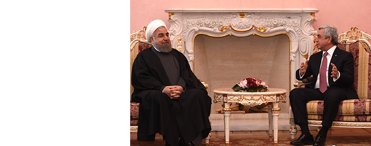 Карабахский конфликт должен быть решен исключительно мирным путем - президент Ирана