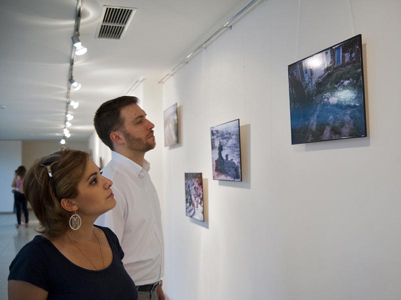 Exhibition opens in Yerevan in support of missing photoreporter Andrey Stenin-7