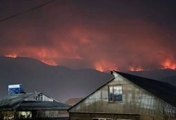 Դիլիջանի համայնքապետը հայտնում է, որ անտառներում բռնկված հրդեհի վտանգավոր իրավիճակ չկա, ընդդիմադիր պատգամավորն էլ հայտնում է, որ հրդեհն ուժգնանում է (ՎԻԴԵՈ)