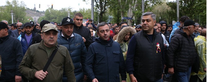 Оппозиция раскрыла план действий. Цель - парализовать движение по всей стране