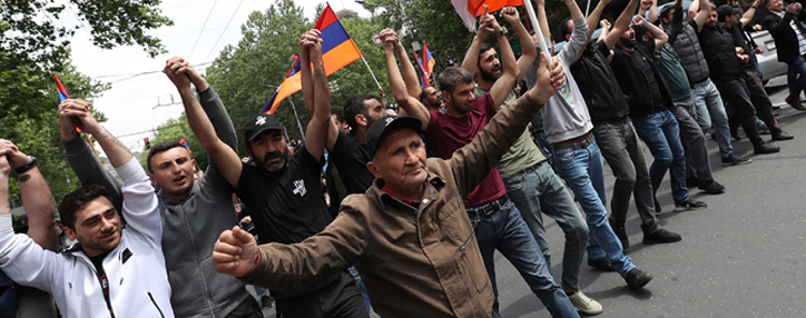 Armenian opposition resumes daily anti-government demonstrations 