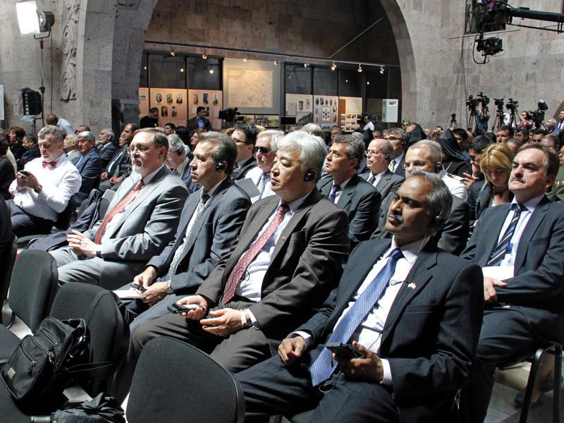 Armenia marks First Republic Day-8