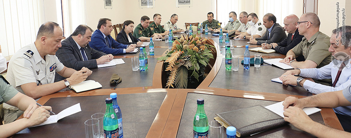 Вся ответственность за обострение и дальнейшую дестабилизацию ситуации лежит на азербайджанской стороне – Минобороны Армении