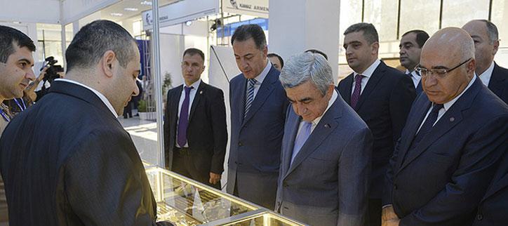 Президент Армении присутствовал на церемонии открытия традиционной выставки "ARMENIA EXPO 2015" Президент Армении присутствовал на церемонии открытия традиционной выставки "ARMENIA EXPO 2015"