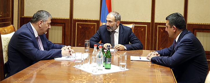 Ваче Габриелян представил премьер-министру Армении подготовку к саммиту ЕАЭС