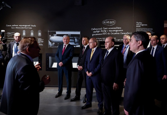 Փաշինյանի և ԱՊՀ–ում նրա գործընկերների համար կազմակերպվել է էքսկուրսիա Մոսկվայի «Ատոմ» թանգարանում 