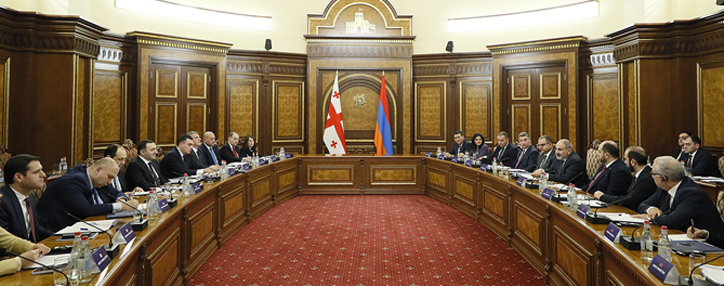 Товарооборот между Арменией и Грузией в 2022 году вырос на 70% и превысил $1 млрд. — Гарибашвили Товарооборот между Арменией и Грузией в 2022 году вырос на 70% и превысил $1 млрд. — Гарибашвили