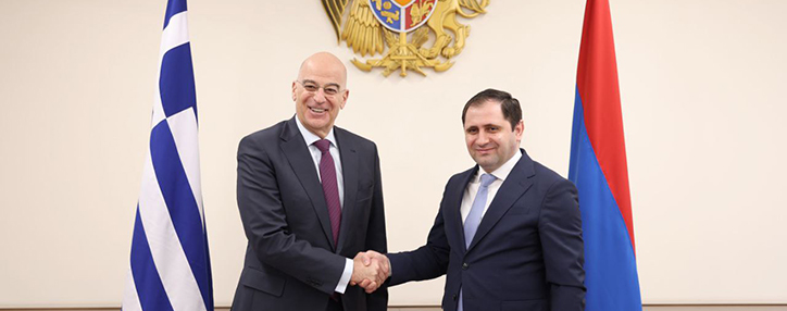 Главы Минобороны Армении и Греции обсудили вопросы региональной безопасности
