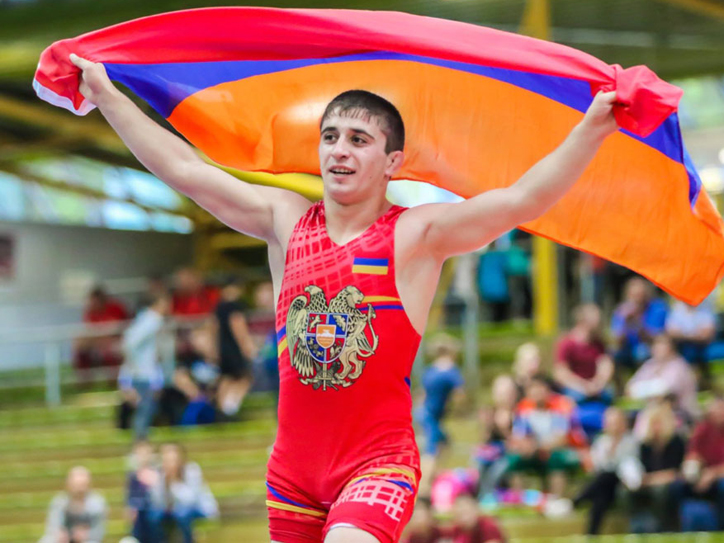 Armenian wrestler wins world youth championship silver Armenian wrestler wins world youth championship silver