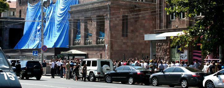 Փակ շուկան Yerevan City–ի վերածելու հետ կապված իրավիճակը պետք է ուսումնասիրել. ՀՀԿ 