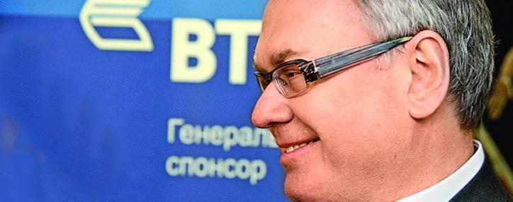 Экономика РФ в 2015 году сократится на 3,3%, но в 2016 будет рост на 2,5% - ВТБ Экономика РФ в 2015 году сократится на 3,3%, но в 2016 будет рост на 2,5% - ВТБ