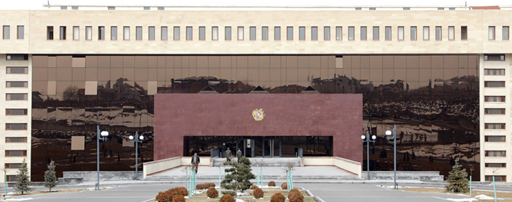 Armenian and Lebanese defense officials discuss cooperation issues