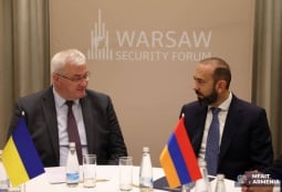 Мирзоян и Сибига обсудили развитие армяно-украинских отношений и перспективы мира