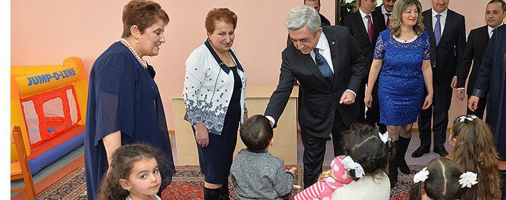 Саргсян принял участие в открытии детсада и здания налоговой инспекции Сюника 