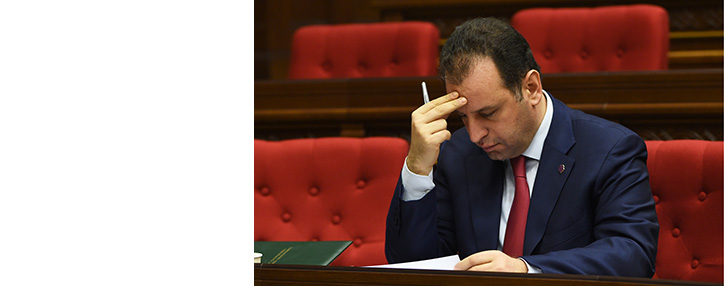 Виген Саркисян затруднился назвать точное количество детей олигархов, проходящих службу на передовой