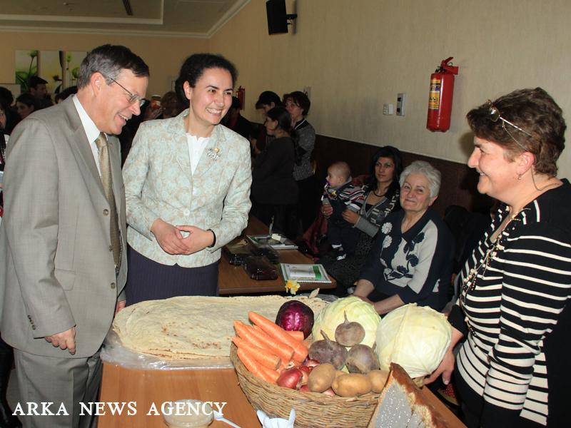 “Women-heroines in agricultural goods production”-18