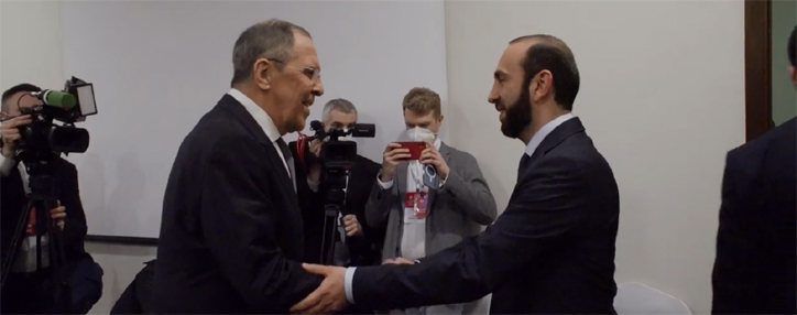 Главы МИД России и Армении обсудили подготовку визита Пашиняна в РФ