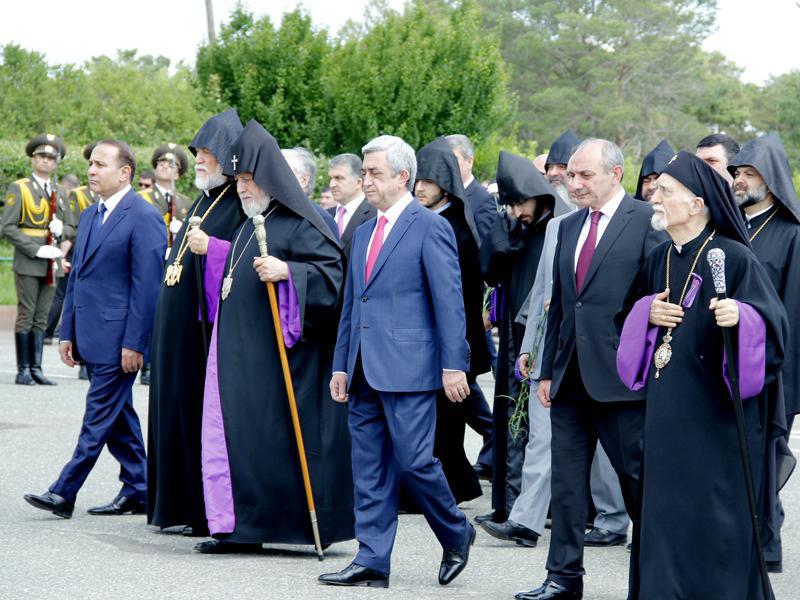 Armenia marks First Republic Day-6
