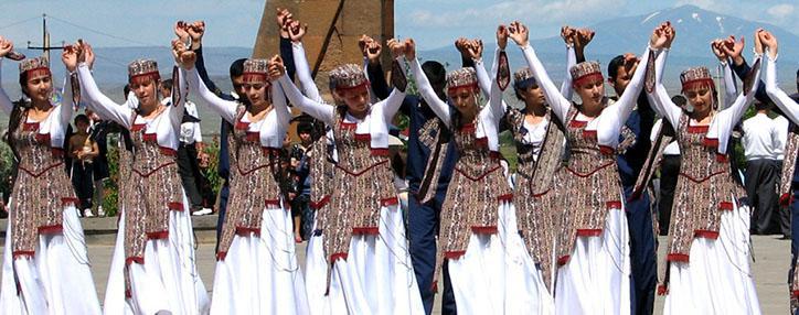 Ученики всех школ Ширака и Армавира будут обучаться песням и танцу