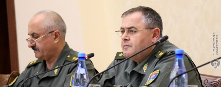 Начальник ГШ ВС Армении обсудил с руководящим составом  ситуацию на армяно-азербайджанской границе