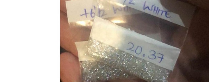 Armenian customs officials thwart diamond smuggling attempt by Iranian citizen